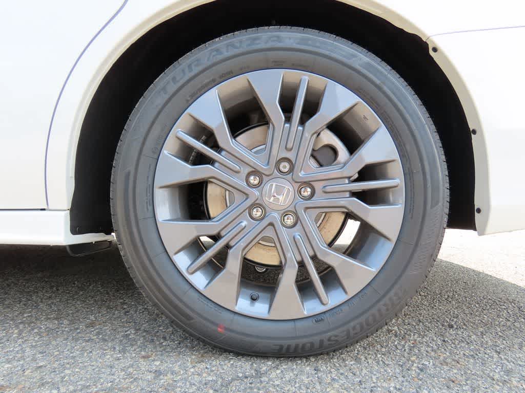 Thumbnail: 2026 Honda Odyssey - 9