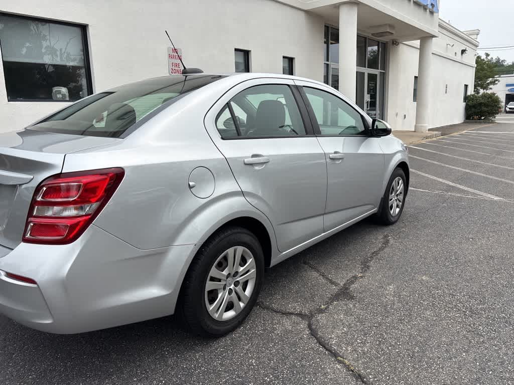 Thumbnail: 2019 Chevrolet Sonic - 15
