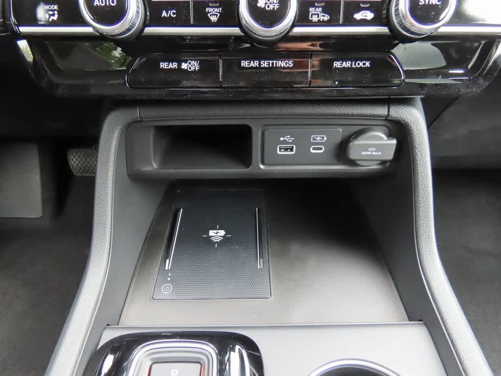 2025 Honda Pilot Touring 23