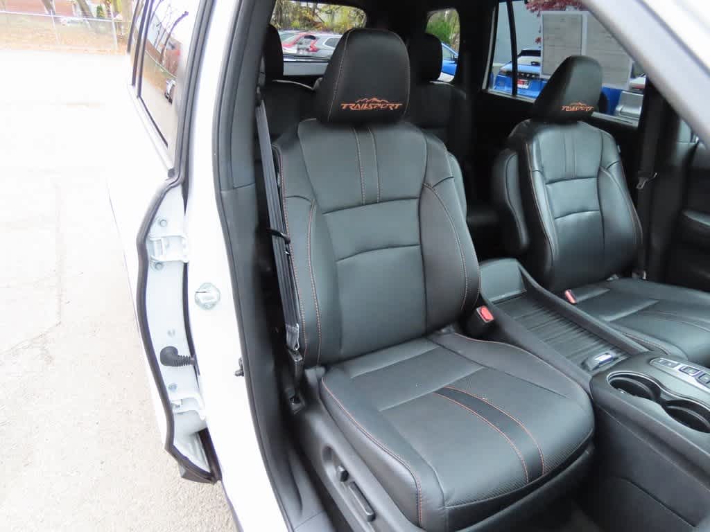 Thumbnail: 2023 Honda Passport - 16