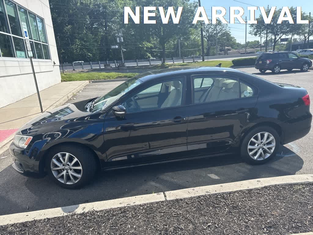 Thumbnail: 2011 Volkswagen Jetta - 1