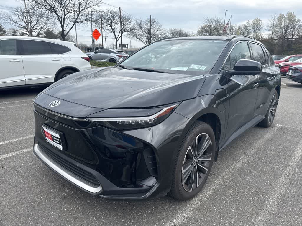 Thumbnail: 2023 Toyota bZ4X - 5