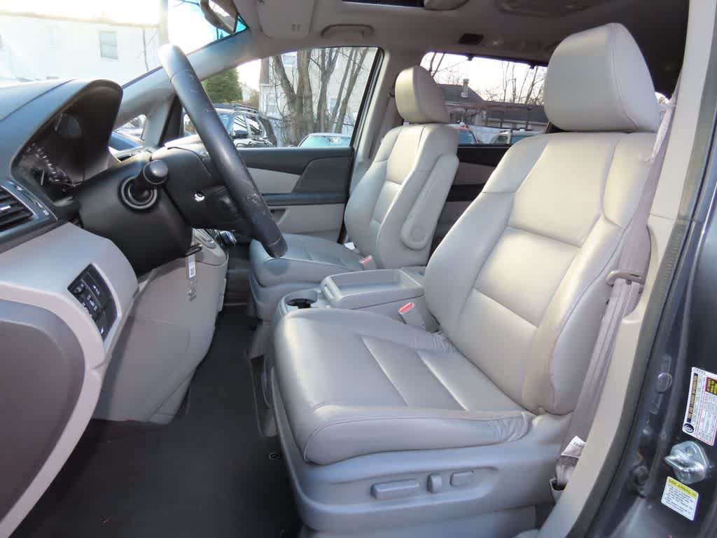 Thumbnail: 2011 Honda Odyssey - 13