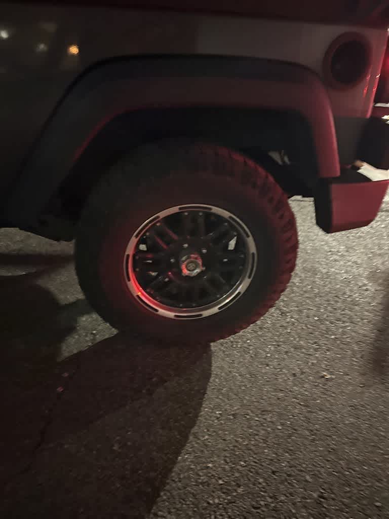 Thumbnail: 2016 Jeep Wrangler - 22