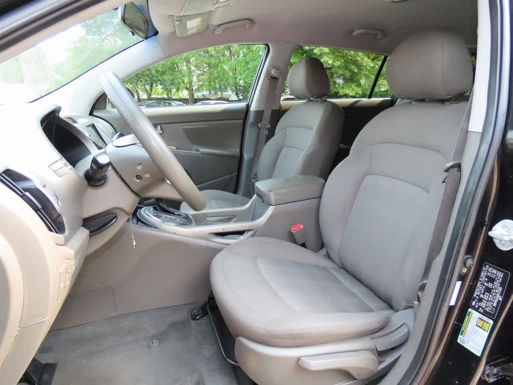 Thumbnail: 2011 Kia Sportage - 12