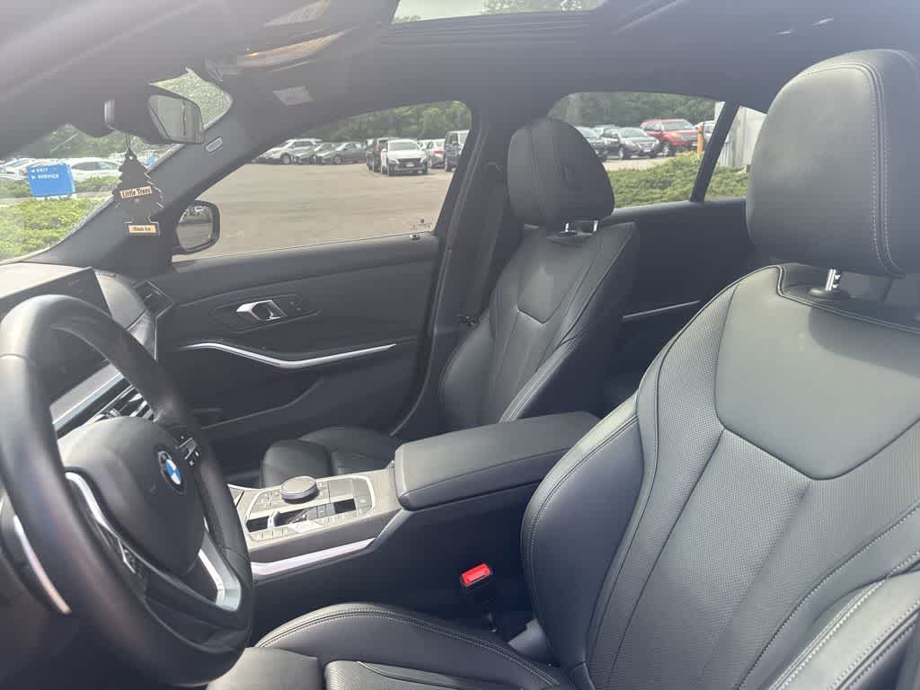 Thumbnail: 2024 BMW 3 Series - 17