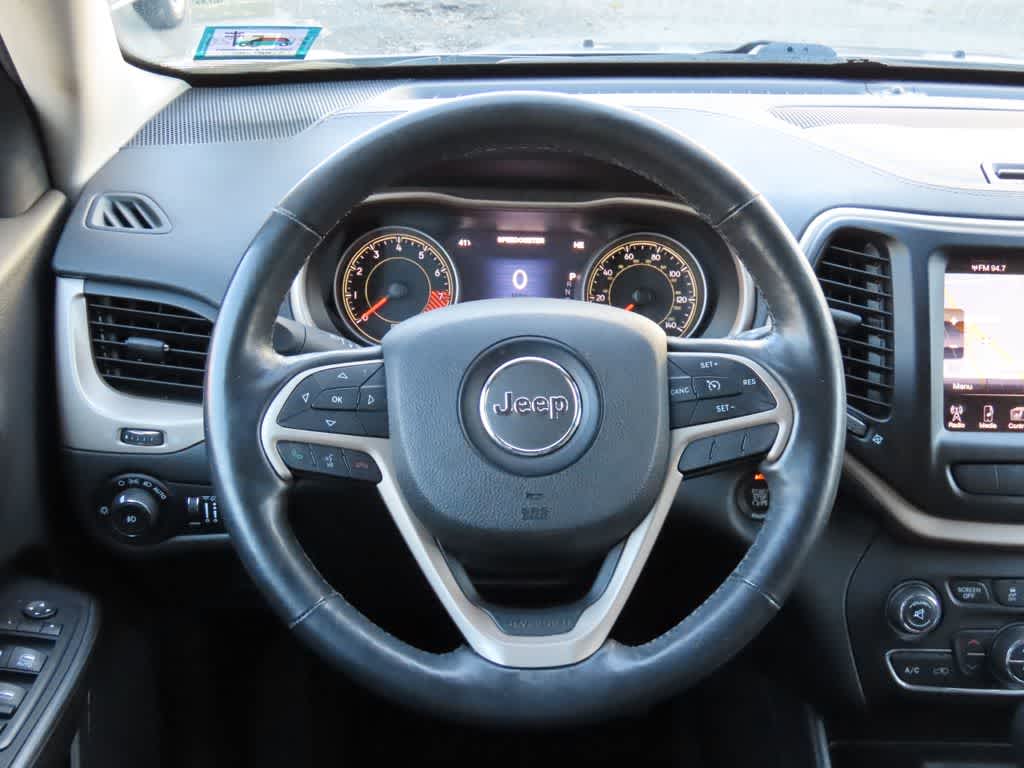 Thumbnail: 2015 Jeep Cherokee - 20