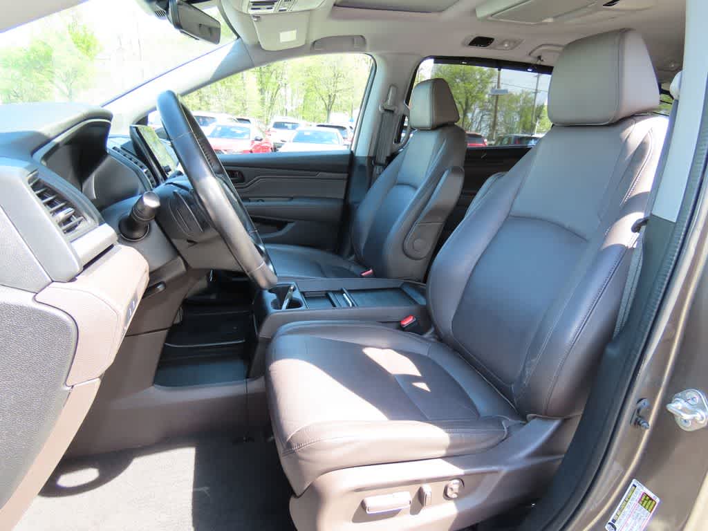 Thumbnail: 2018 Honda Odyssey - 14