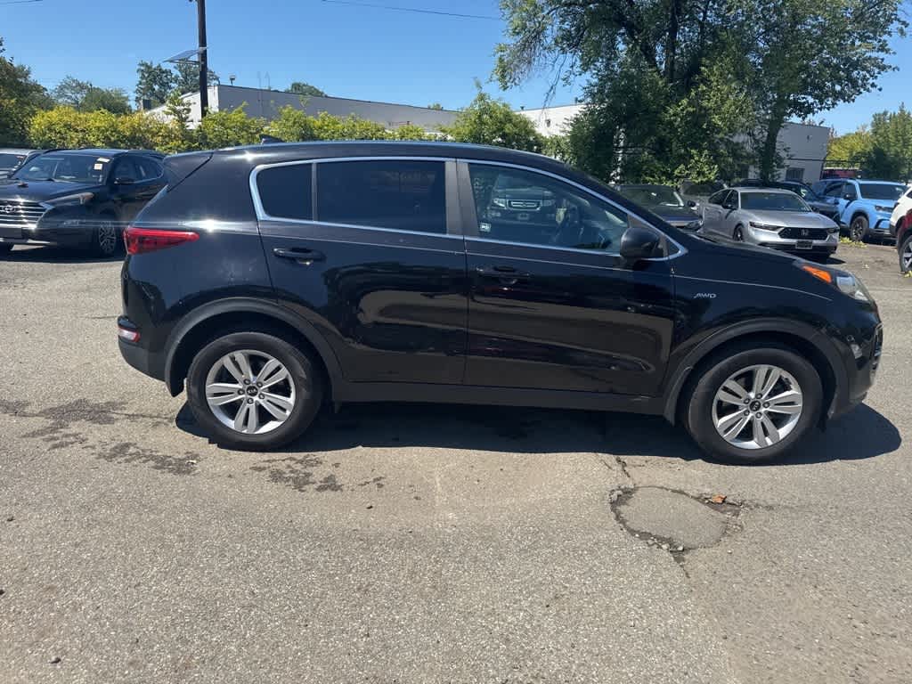 Thumbnail: 2017 Kia Sportage - 23