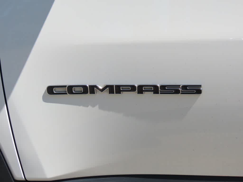 Thumbnail: 2021 Jeep Compass - 7