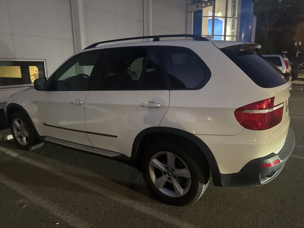 Thumbnail: 2008 BMW X5 - 11
