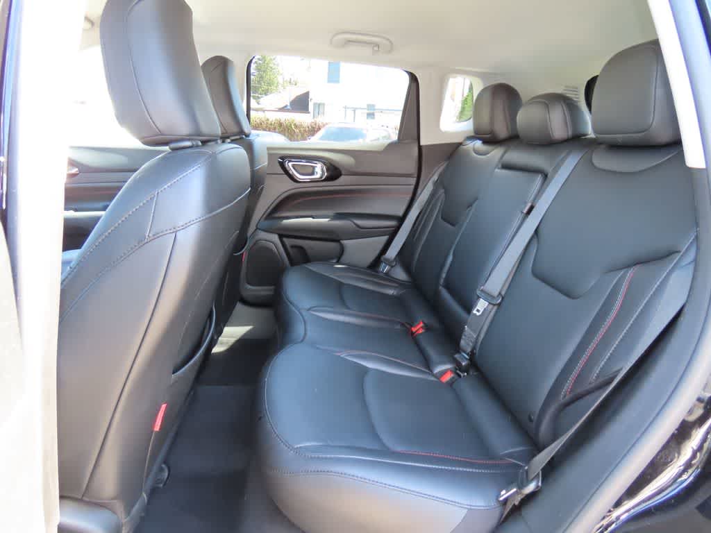 Thumbnail: 2022 Jeep Compass - 15