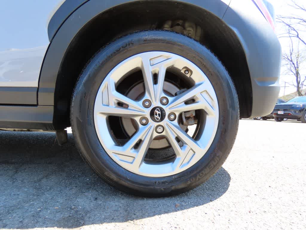 Thumbnail: 2023 Hyundai Kona - 9