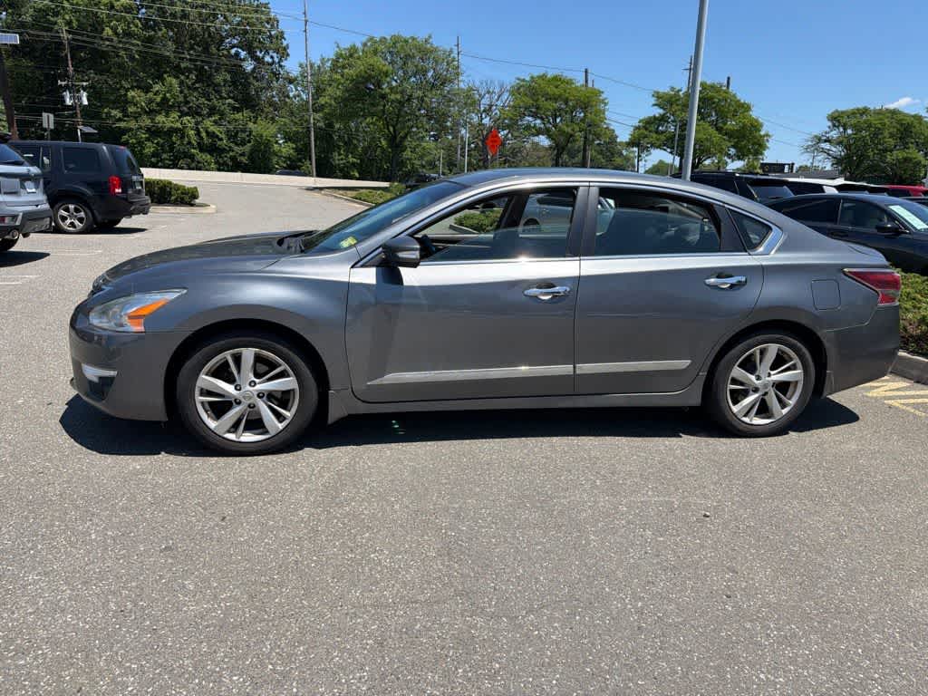 Thumbnail: 2015 Nissan Altima - 4