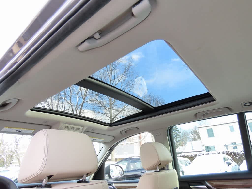 Thumbnail: 2017 BMW X3 - 14