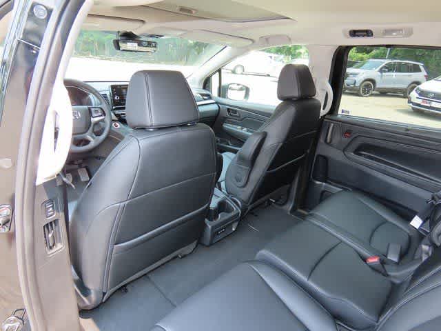 Thumbnail: 2026 Honda Odyssey - 15