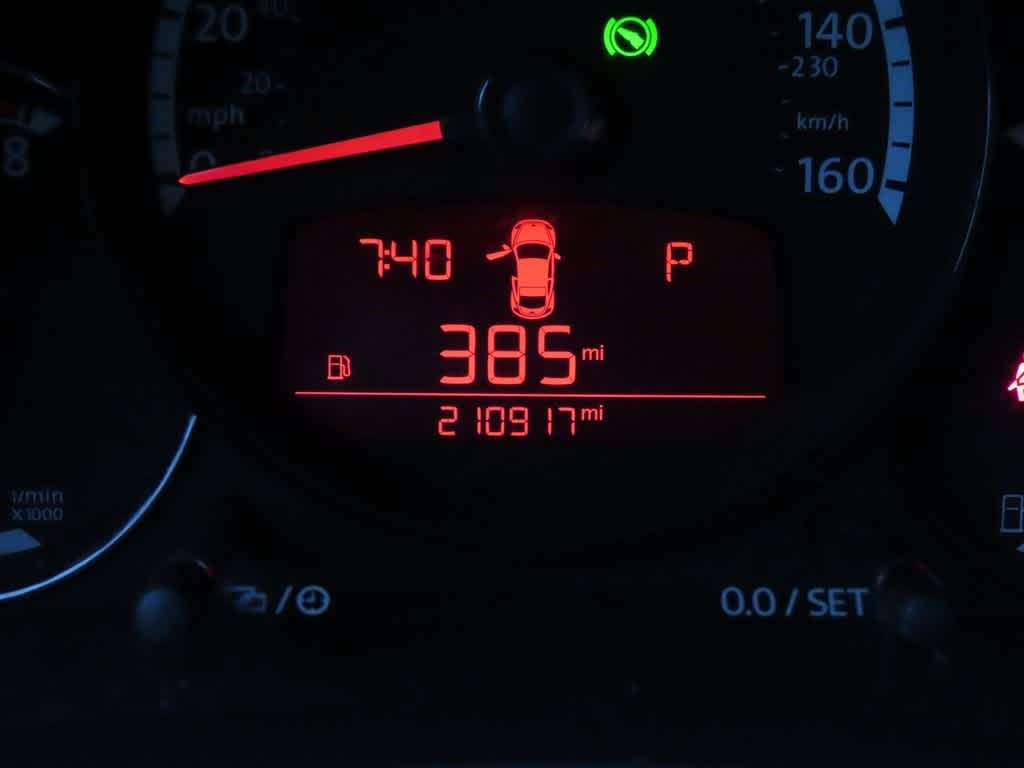 Thumbnail: 2013 Volkswagen Beetle - 20