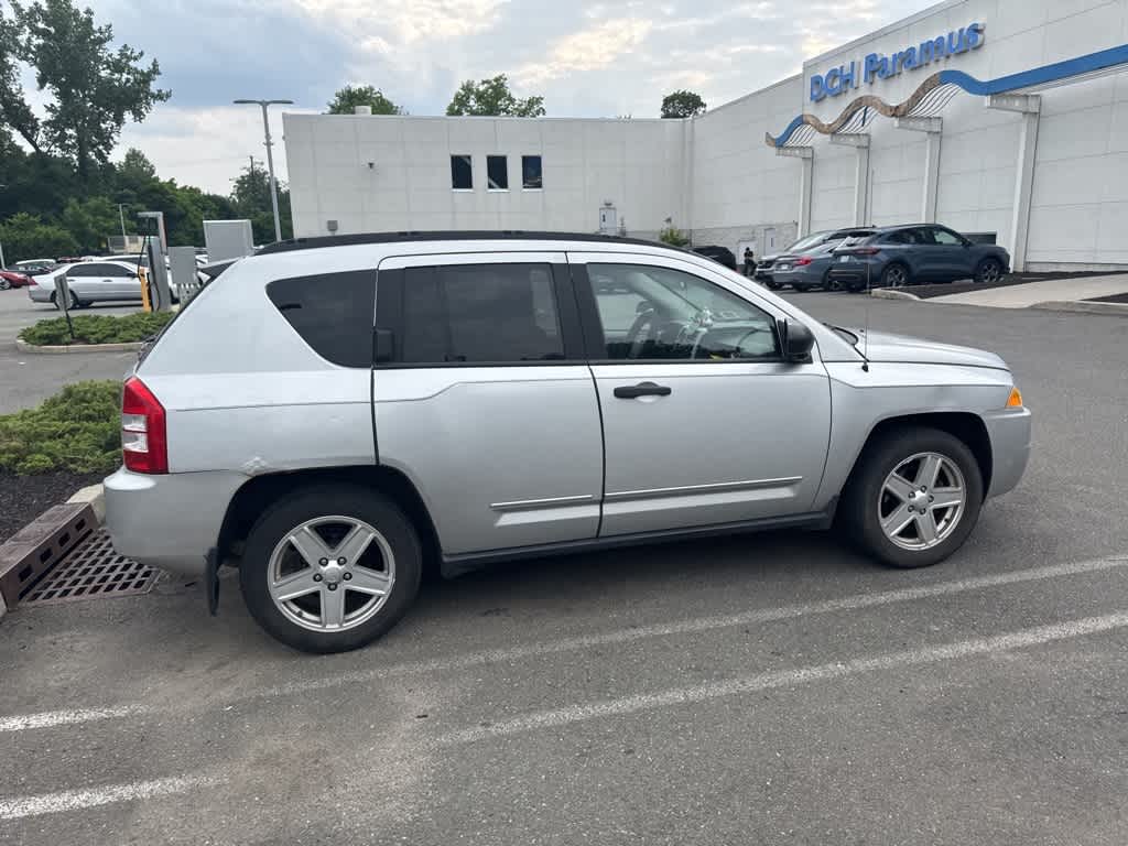 2008 Jeep Compass Sport 9