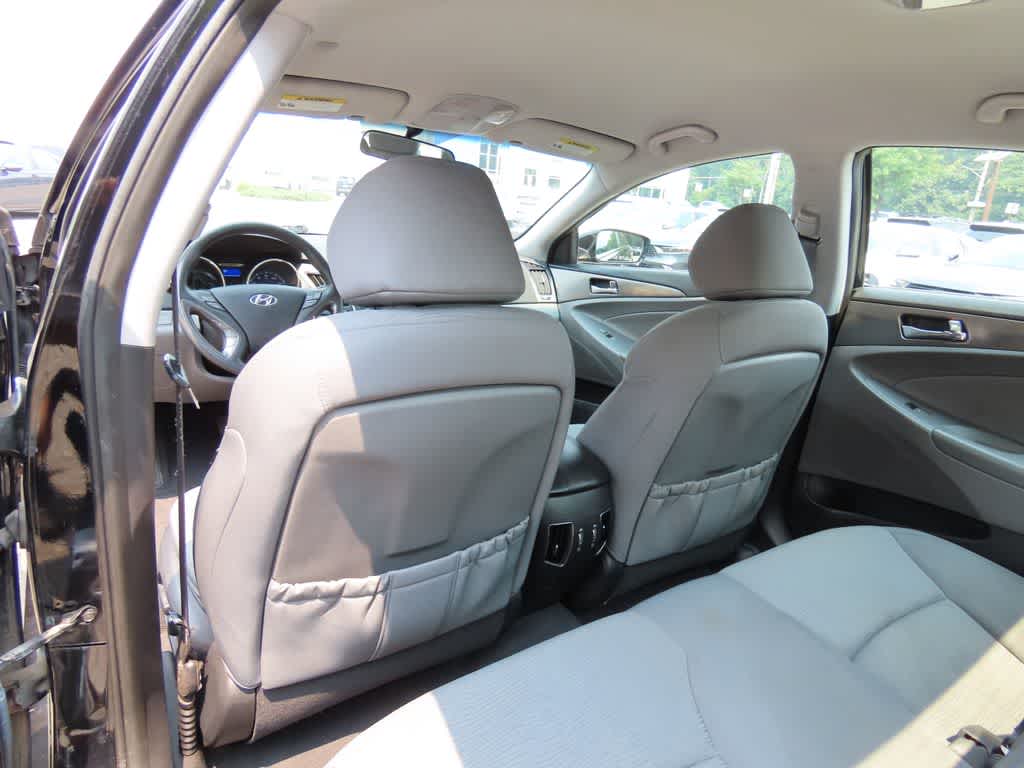Thumbnail: 2011 Hyundai Sonata - 14
