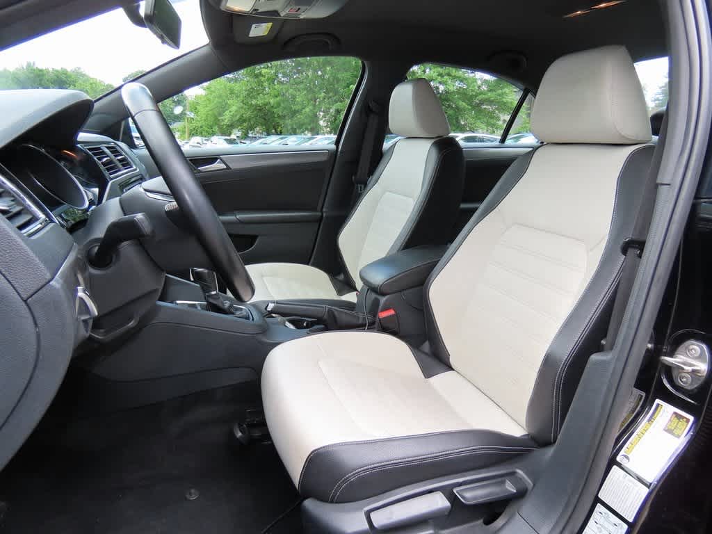 Thumbnail: 2016 Volkswagen Jetta - 13