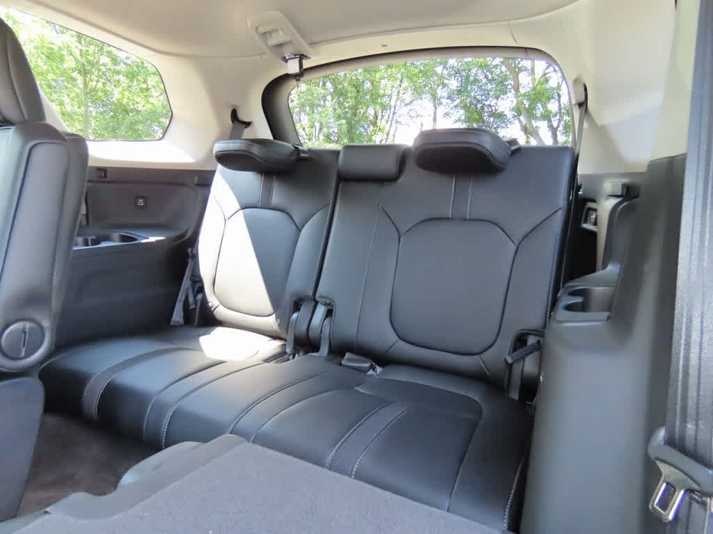 Thumbnail: 2023 Honda Pilot - 15