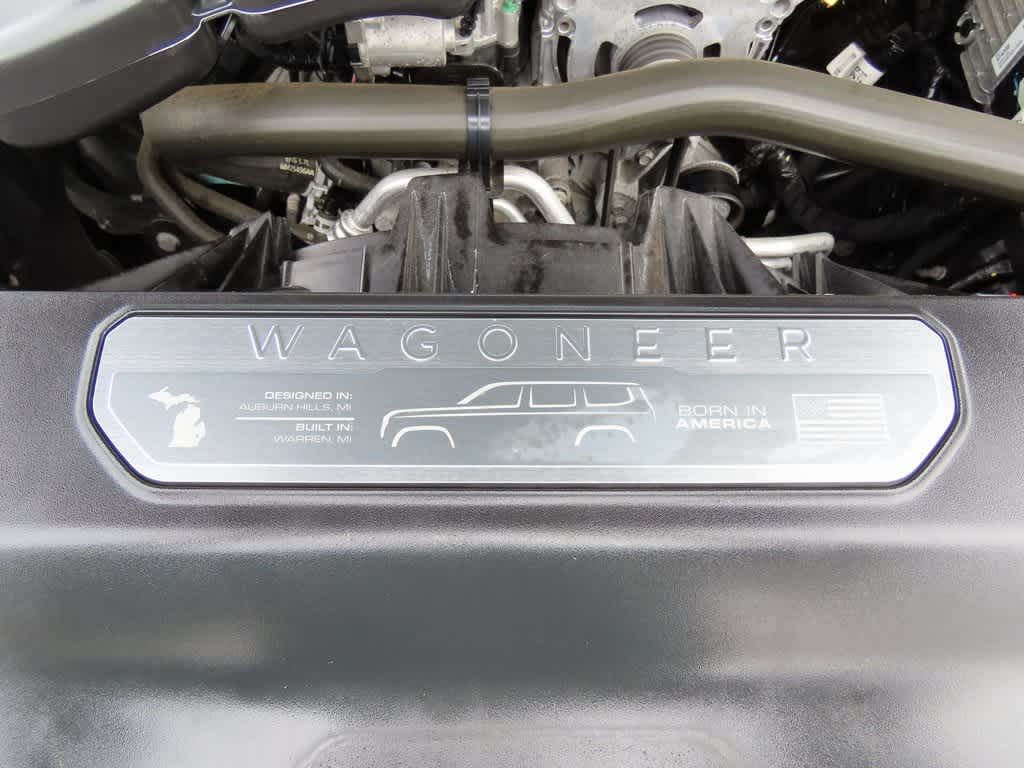 Thumbnail: 2022 Jeep Wagoneer - 10