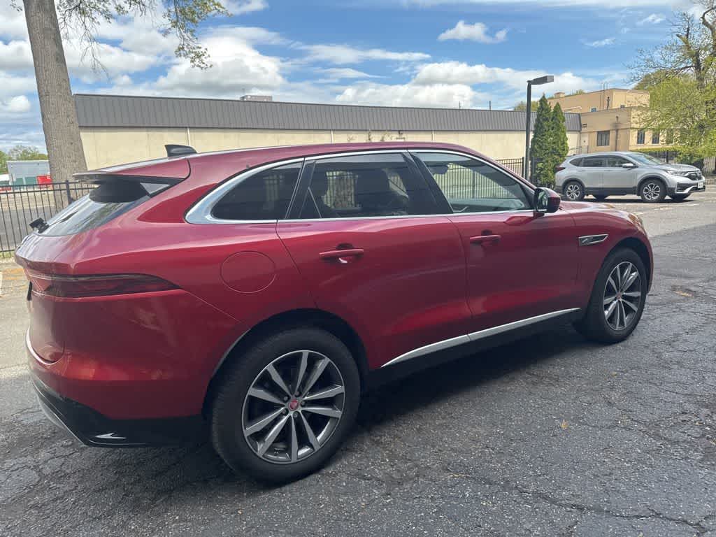 Thumbnail: 2021 Jaguar F-Pace - 17