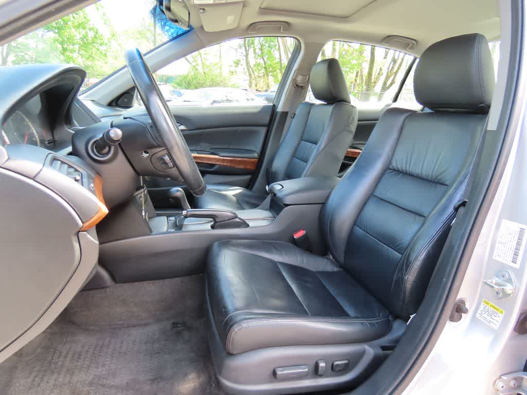 Thumbnail: 2011 Honda Accord - 11