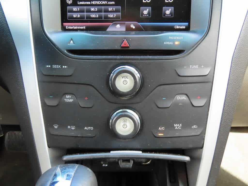 Thumbnail: 2015 Ford Explorer - 23