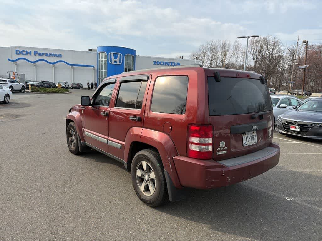 Thumbnail: 2008 Jeep Liberty - 9