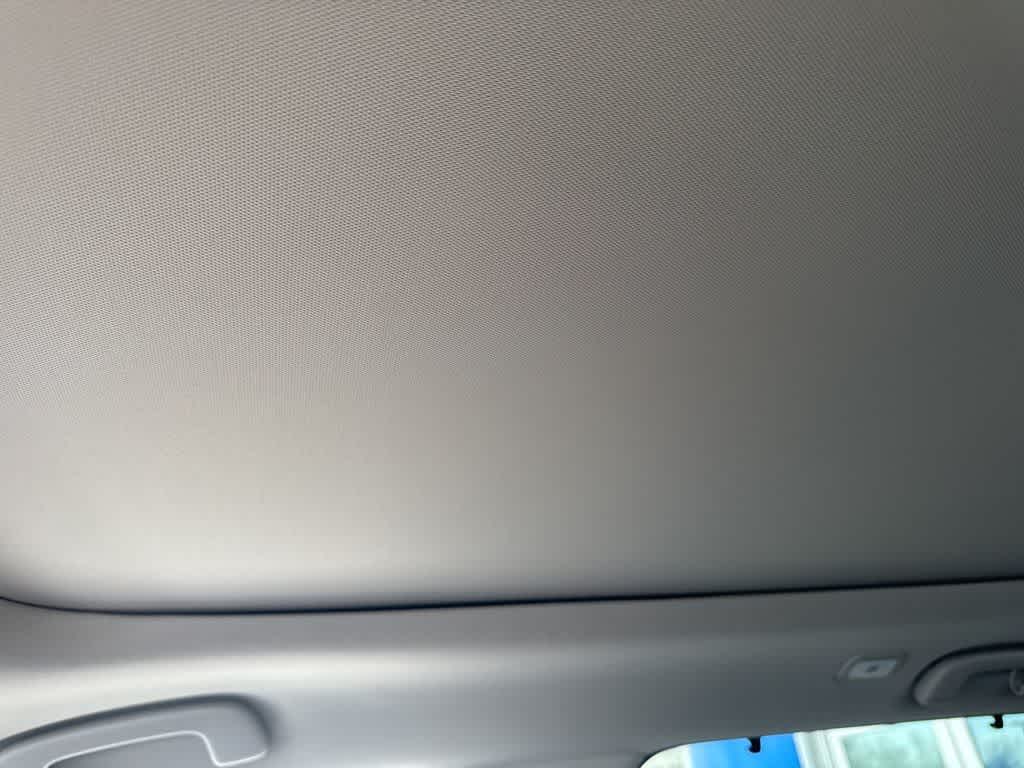 Thumbnail: 2023 Honda Pilot - 18