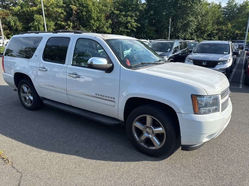 Thumbnail: 2011 Chevrolet Suburban - 4