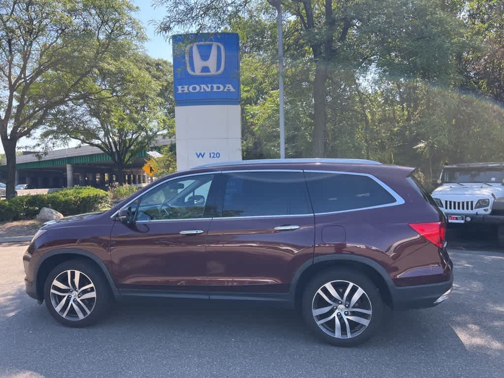 Thumbnail: 2016 Honda Pilot - 11
