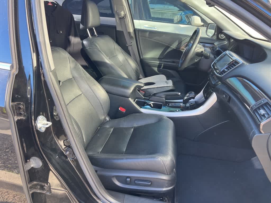 Thumbnail: 2017 Honda Accord - 6