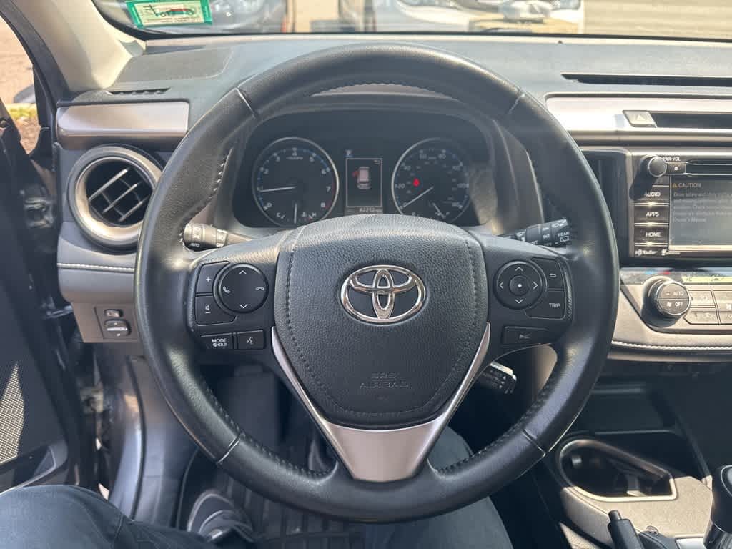 2018 Toyota RAV4 XLE 23