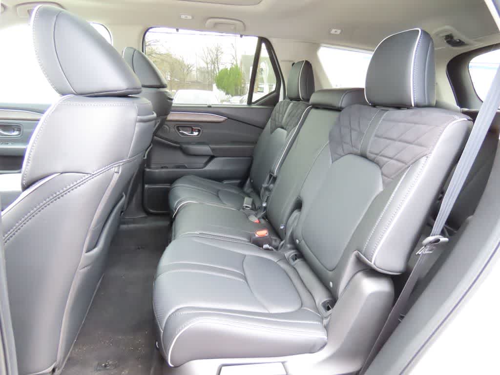 Thumbnail: 2026 Honda Pilot - 15