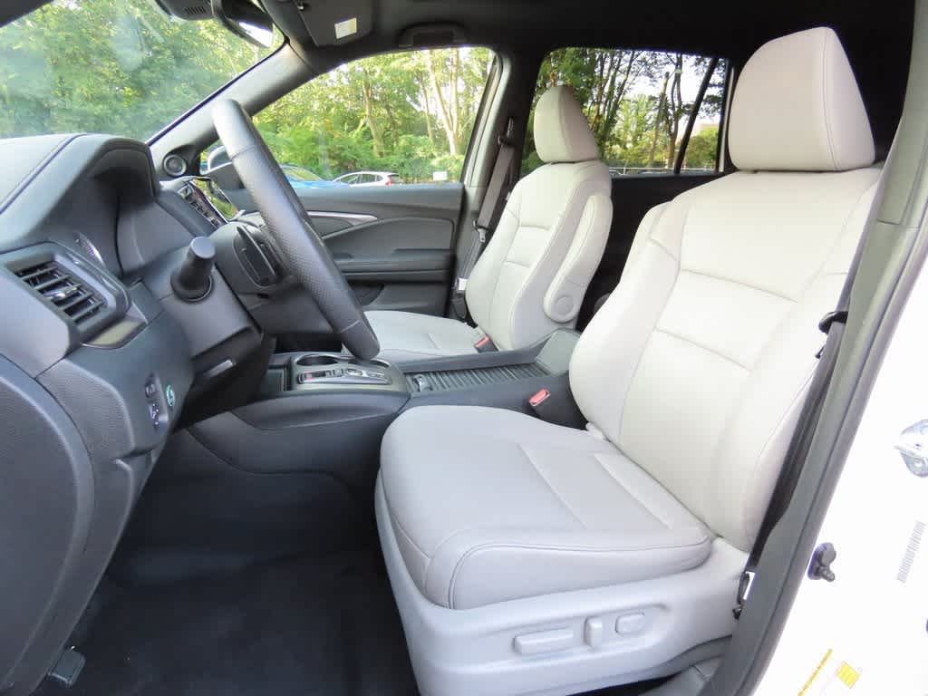 Thumbnail: 2023 Honda Passport - 12