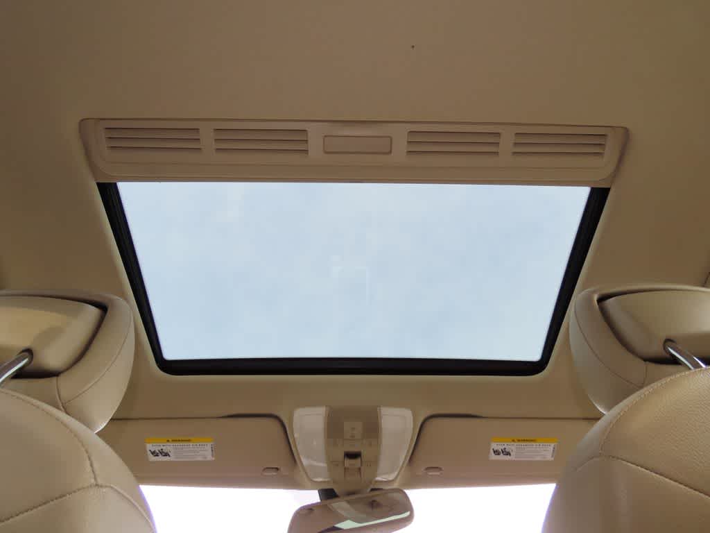 Thumbnail: 2014 Mercedes-Benz C-Class - 25