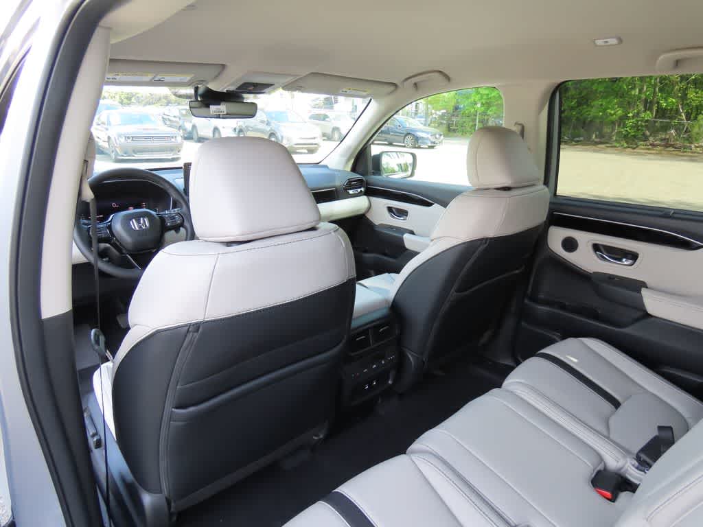 Thumbnail: 2026 Honda Pilot - 16