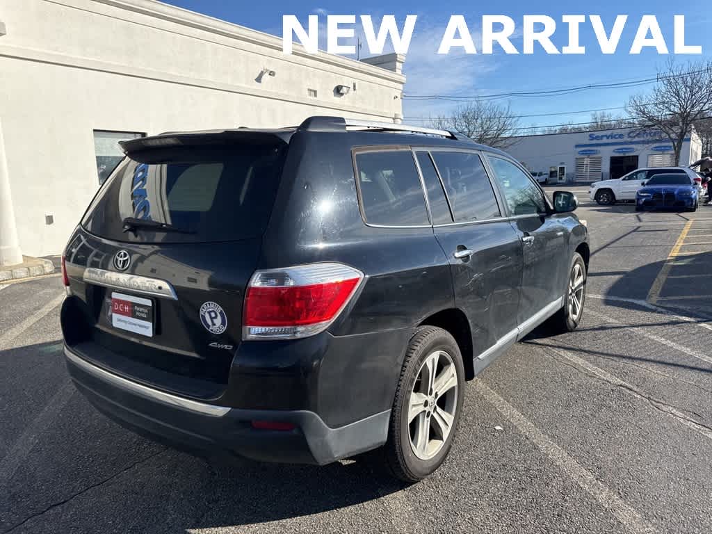 Thumbnail: 2011 Toyota Highlander - 15