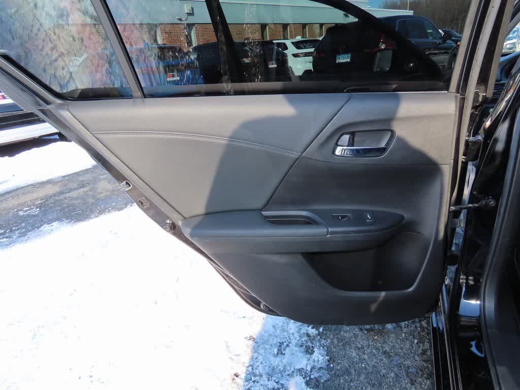 Thumbnail: 2017 Honda Accord - 17