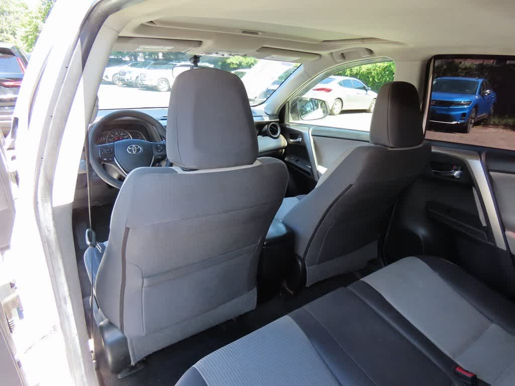 Thumbnail: 2015 Toyota RAV4 - 15
