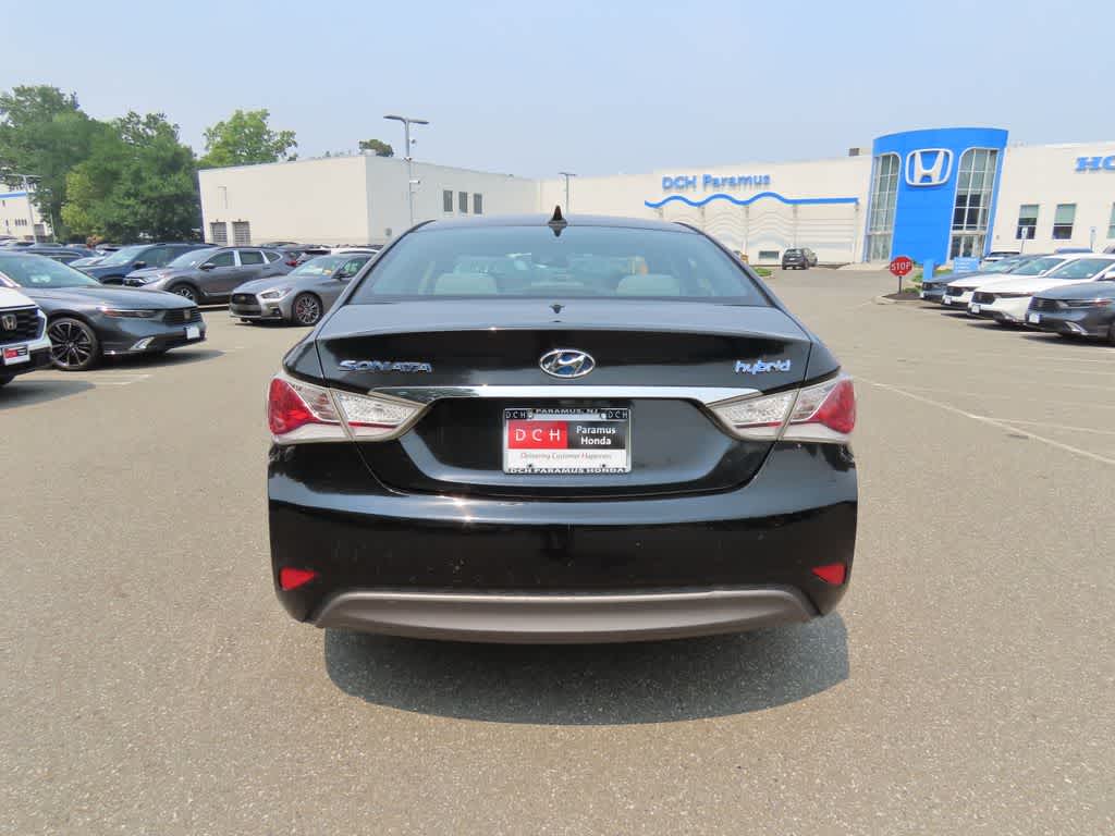 Thumbnail: 2011 Hyundai Sonata - 5