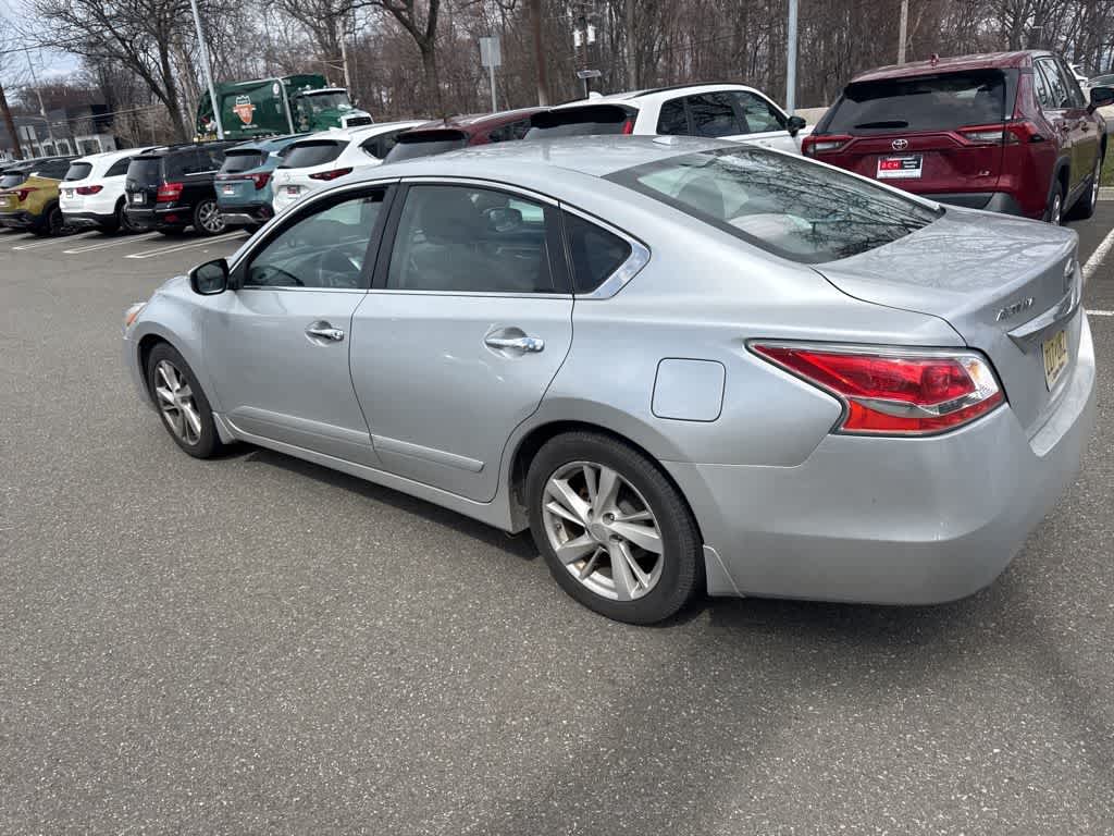 Thumbnail: 2015 Nissan Altima - 8