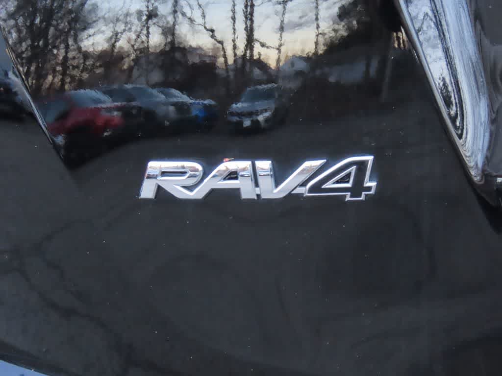 Thumbnail: 2018 Toyota RAV4 - 7