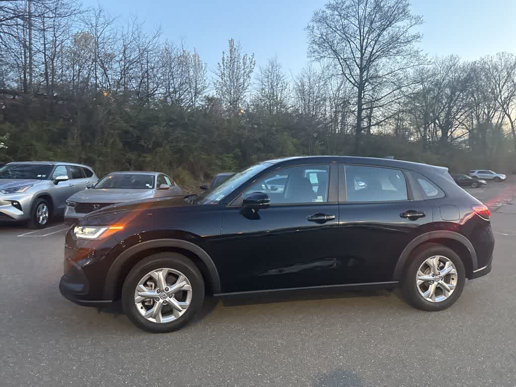 Thumbnail: 2023 Honda HR-V - 3