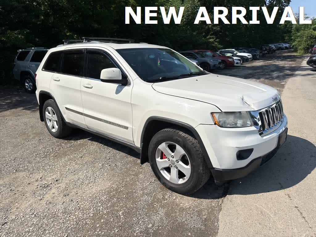 Thumbnail: 2011 Jeep Grand Cherokee - 9