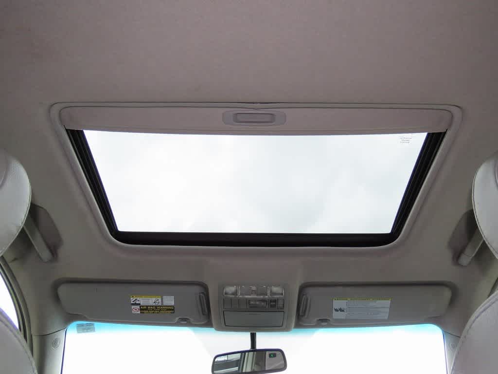 Thumbnail: 2011 Toyota Highlander - 28