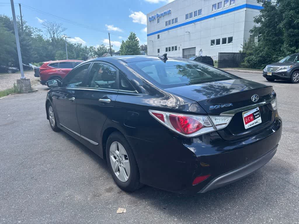 Thumbnail: 2011 Hyundai Sonata - 16