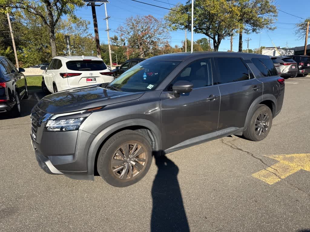 Thumbnail: 2022 Nissan Pathfinder - 4